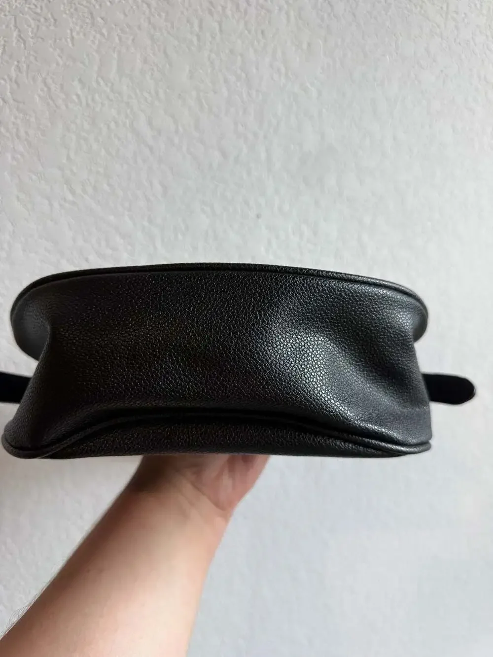 Nine West Black Pebbled Faux Leather Crescent Hobo Shoulder Bag Y2K inspired